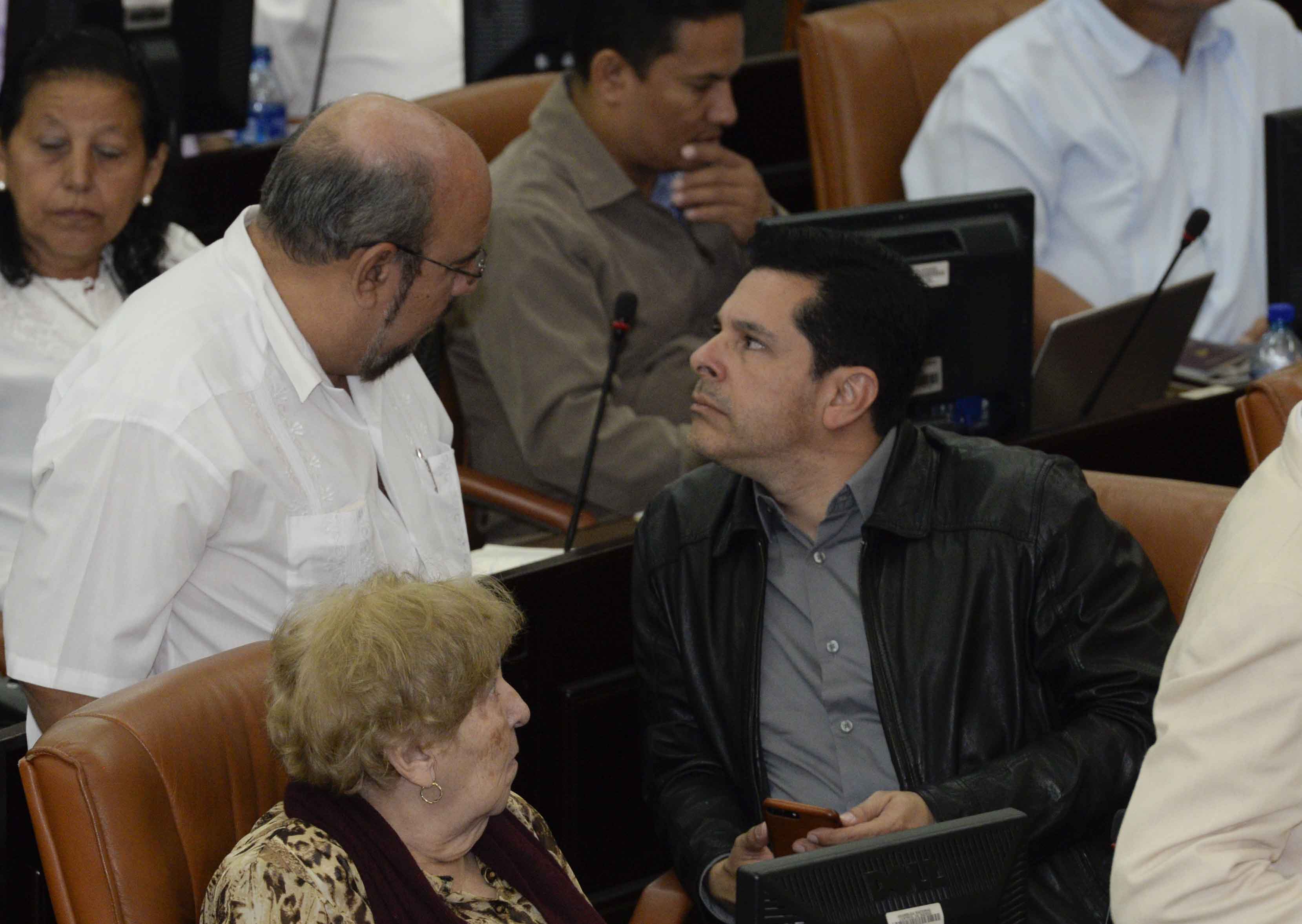 Diputados discuten en la Asamblea por conflicto territorial en el Caribe