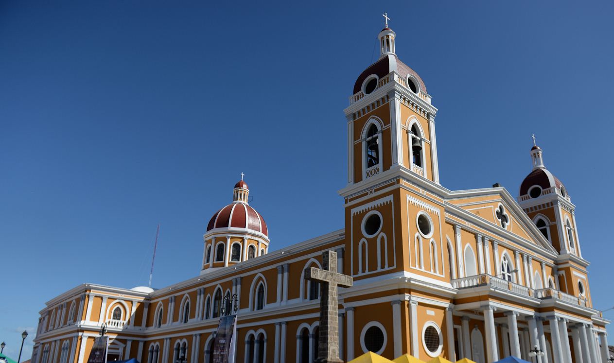 Movimiento por festival de poesía en Granada