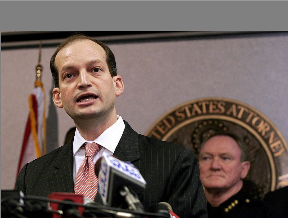 Trump nomina al hispano Alexander Acosta para liderar Departamento de Trabajo