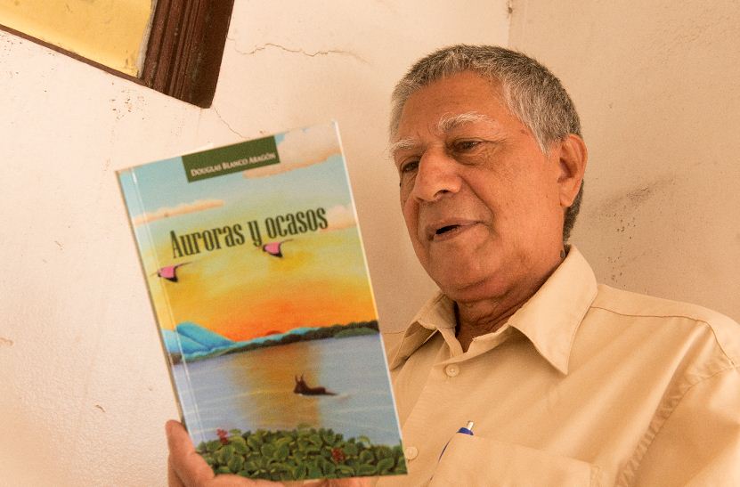 Auroras y ocasos, nuevo poemario de Douglas Blanco Aragón