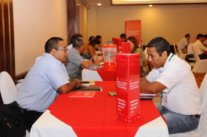 Perú busca negocios aquí