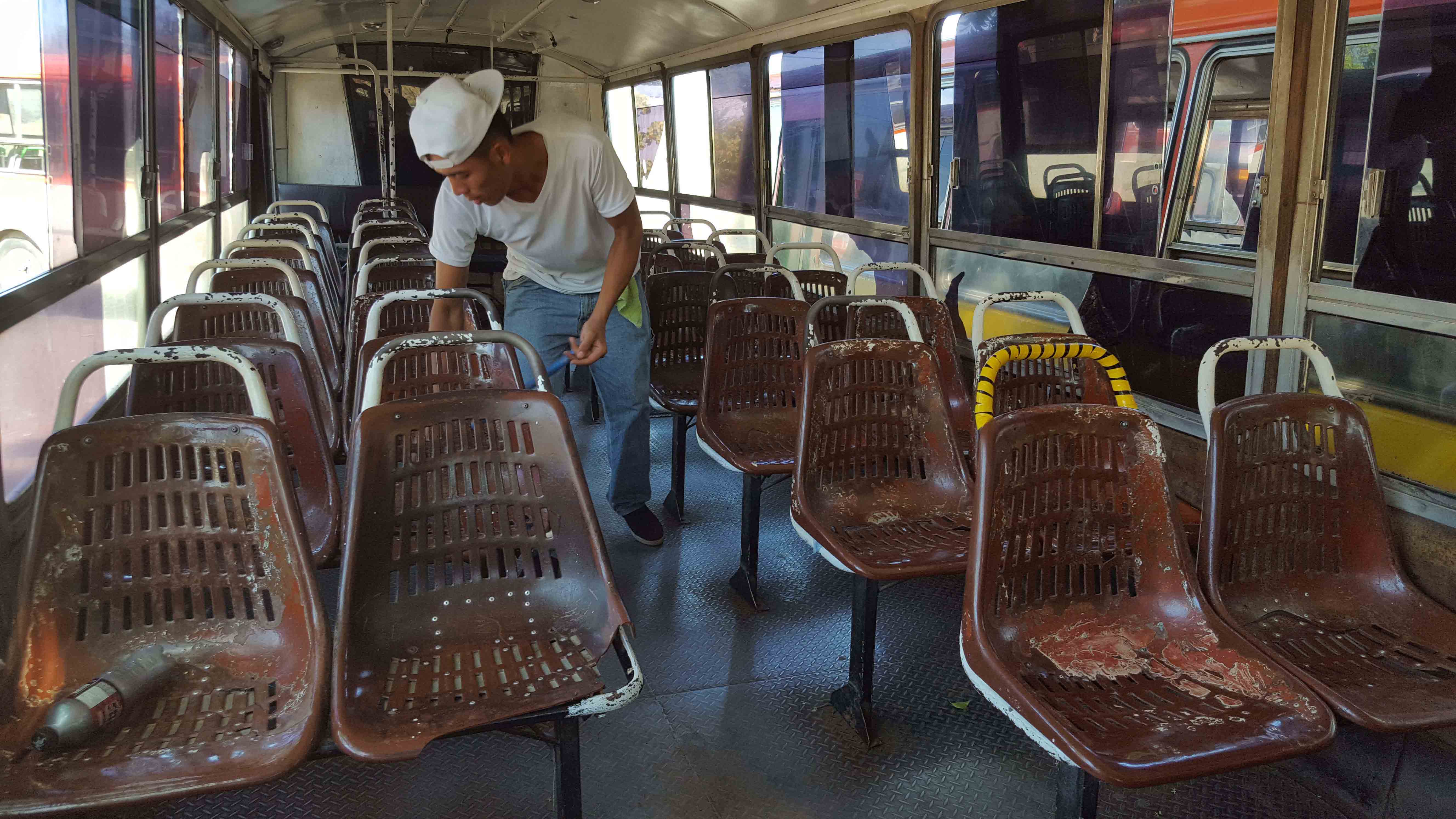 Cobro ilegal continúa en León