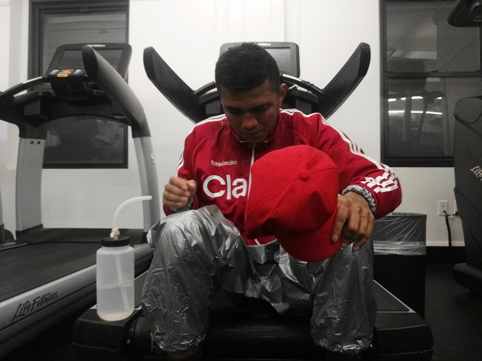 Román "Chocolatito" González sigue trabajando fuerte previo a su combate del sábado. LA PRENSA/OSCAR NAVARRETE