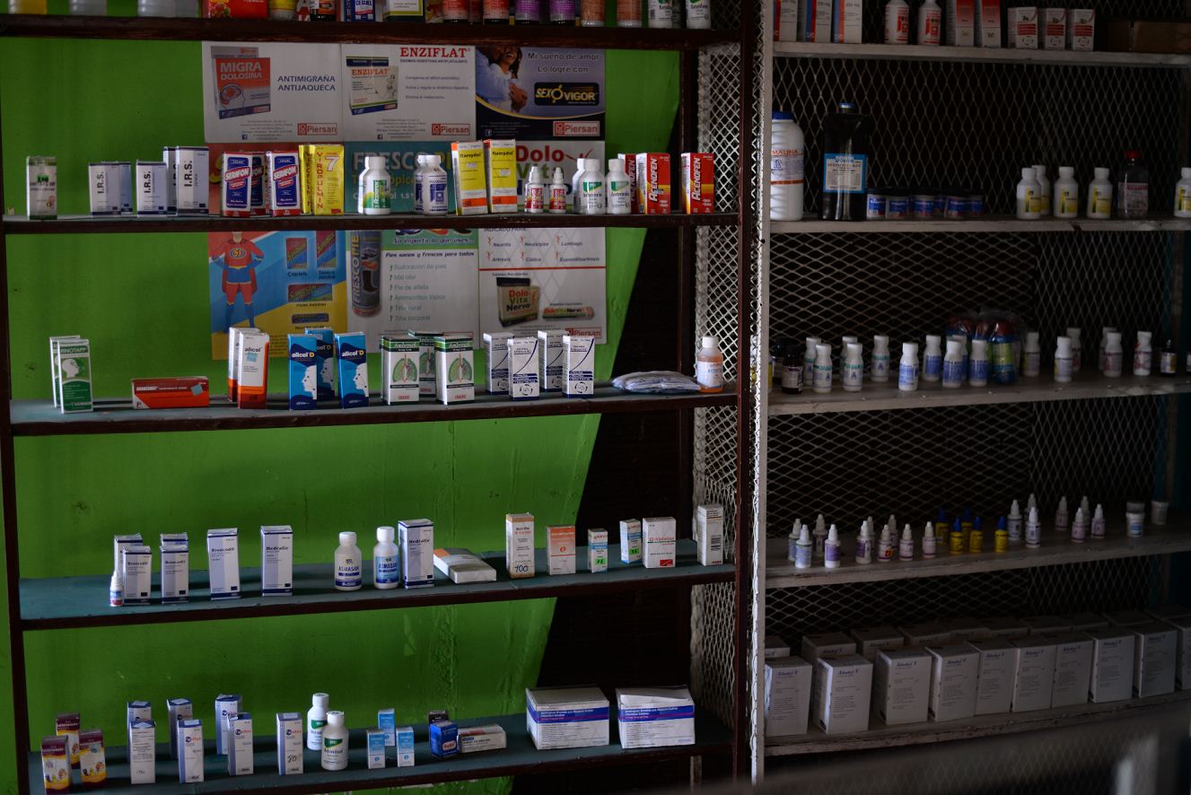 Urge una revisión de medicinas del INSS