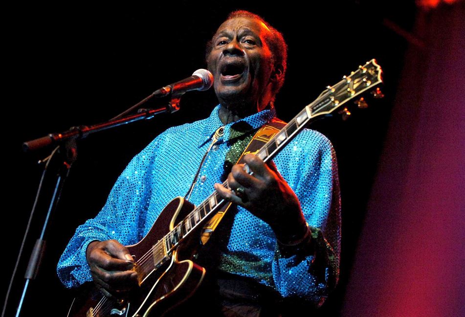 El legendario cantante de rock, Chuck Berry, fallece a los 90 años