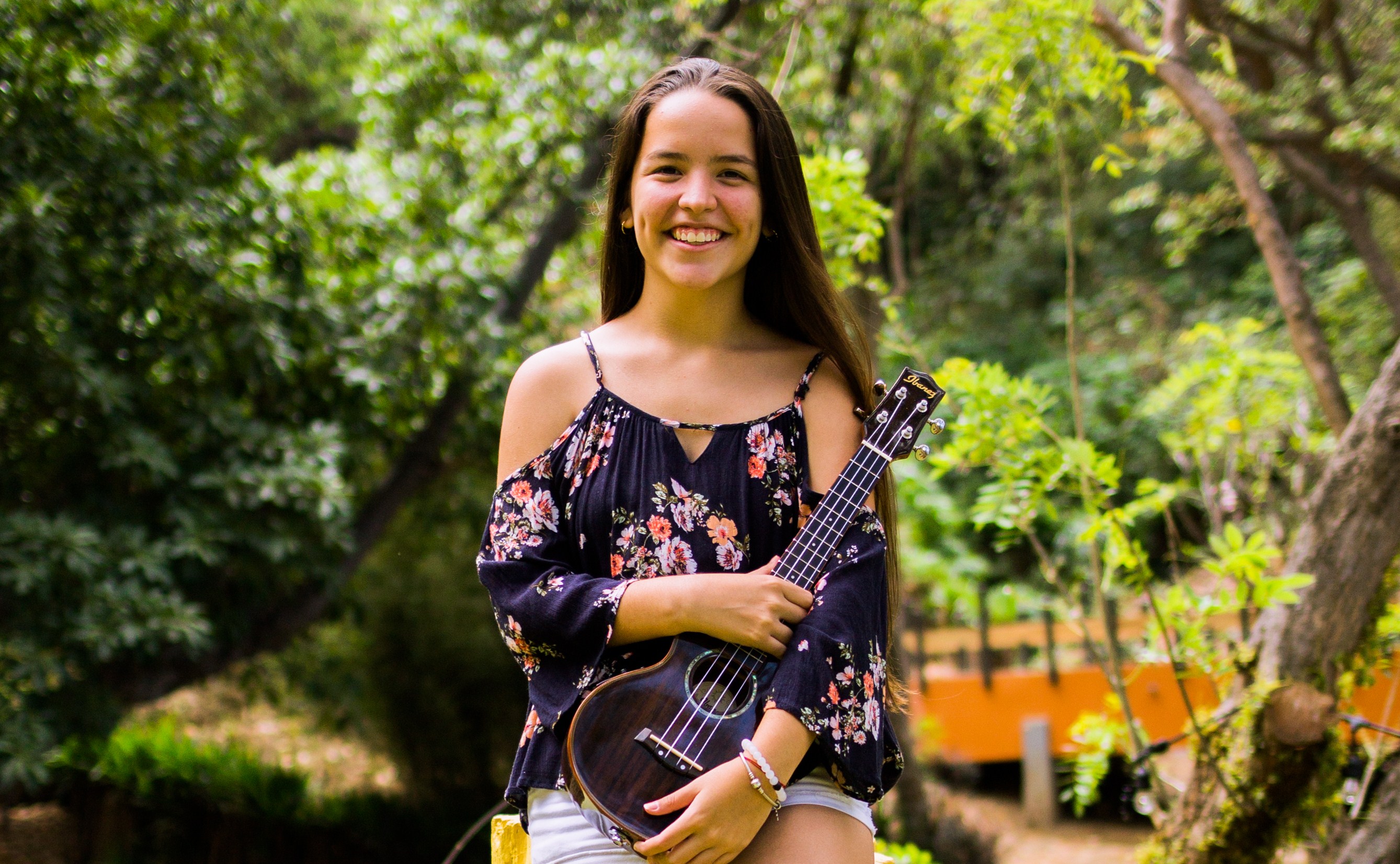 Ale, cantante nicaragüense, apoya el Teletón con su nuevo tema