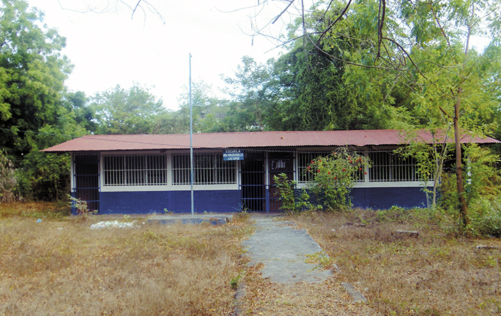 Malacatoya: Escuela de Las Tapias está abandonada