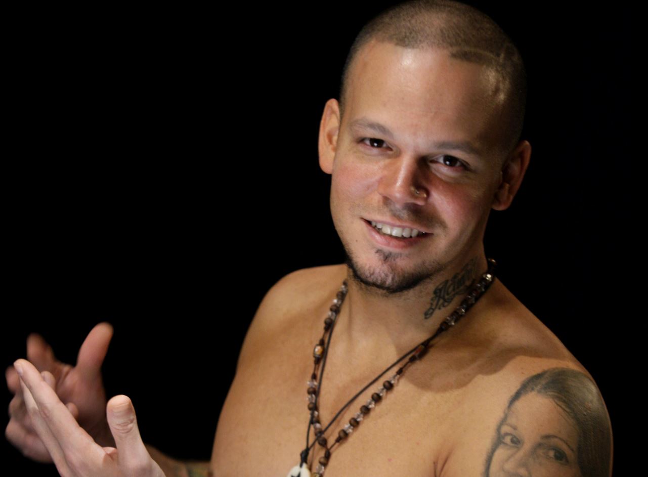 Residente promociona su nuevo sencillo Desencuentro