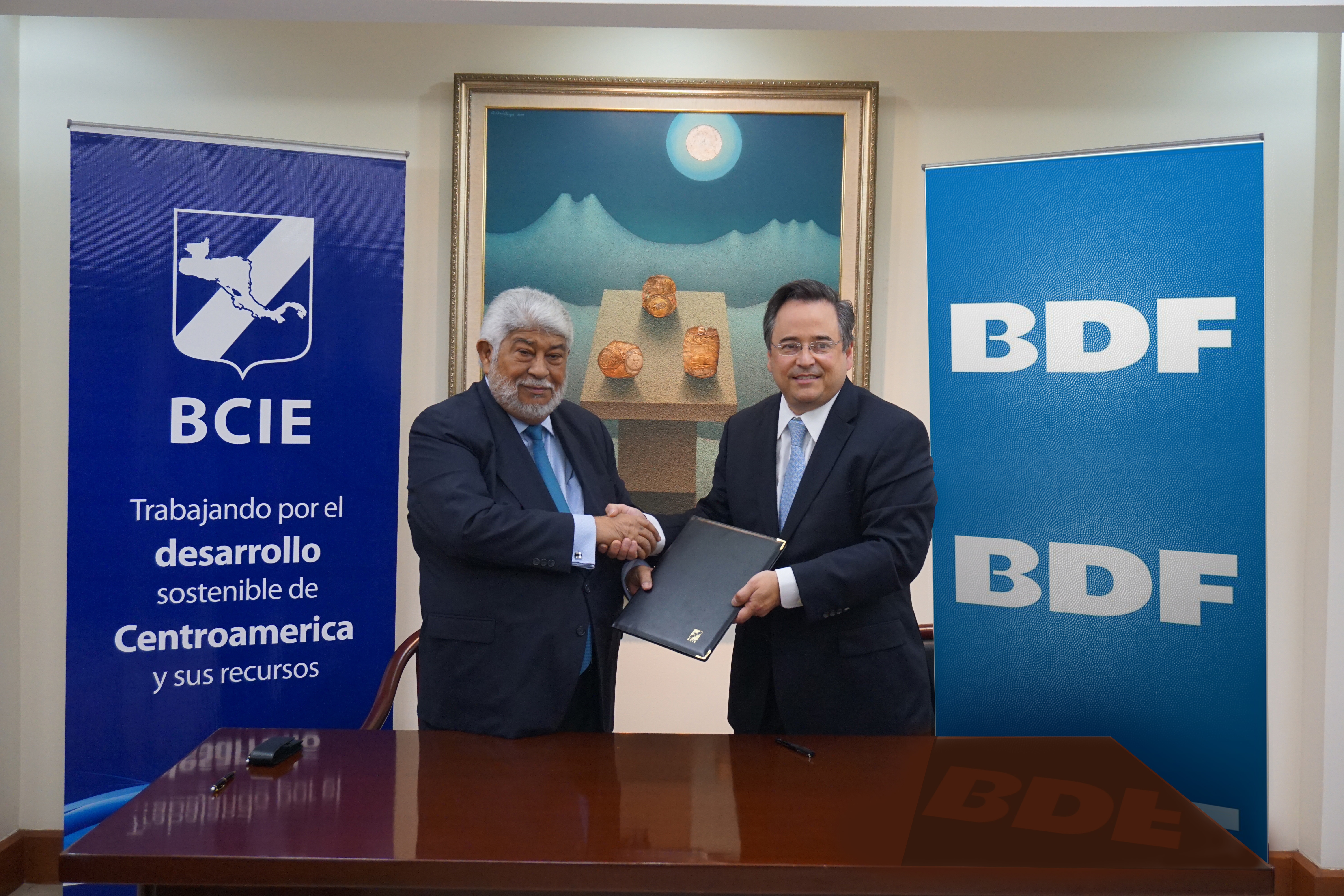 BCIE-BDF  renuevan línea  de crédito