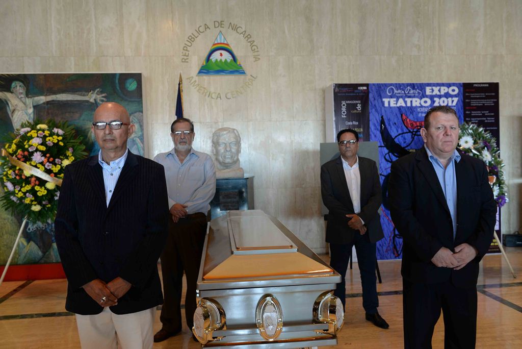 Homenaje póstumo al actor y dramaturgo Luis Harold Agurto