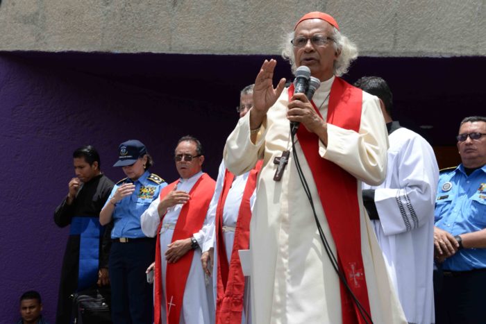 Reelecto como presidente