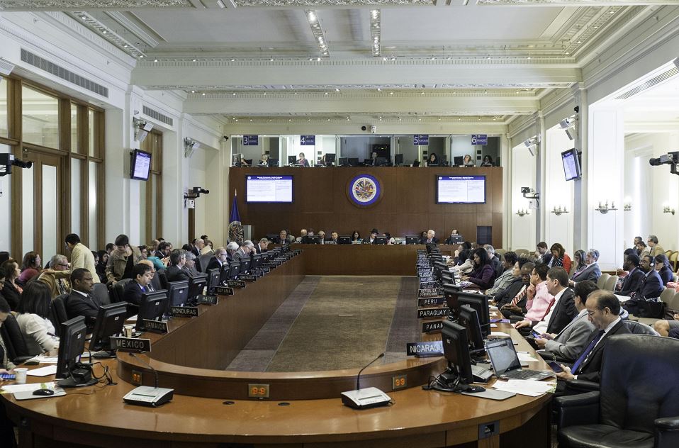 Venezuela amenaza con retirarse de la OEA si se convoca a reunión de cancilleres