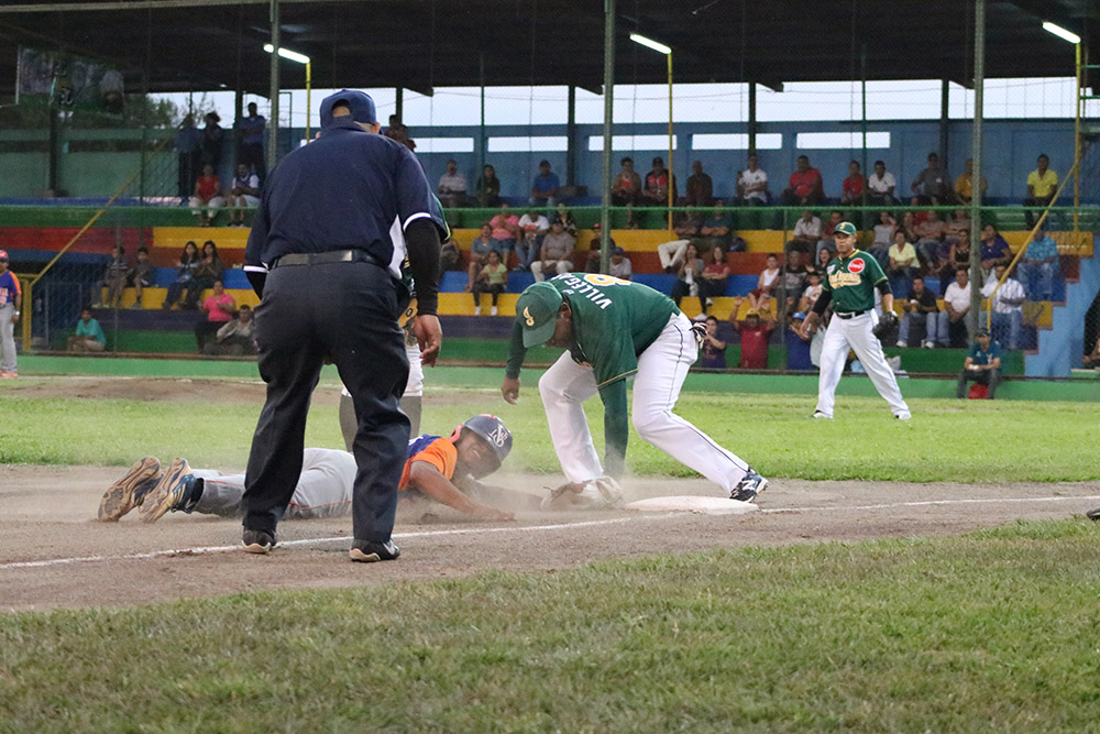 San Fernando noqueó a León con el jonrón 14 de Justo Rivas