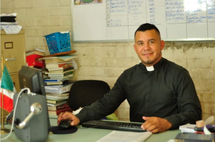 Sacerdote de Boaco evangeliza a través de las redes
