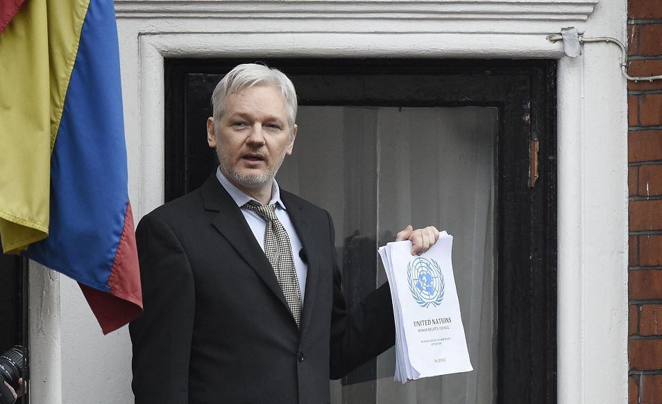 Ecuador calla ante supuesta ciudadanía para Julian Assange