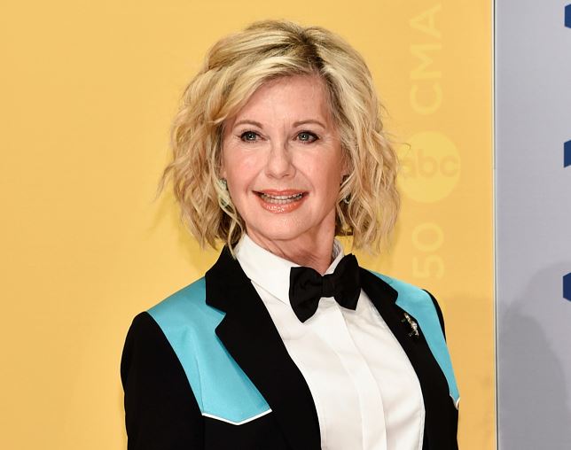 Olivia Newton-John tiene cáncer de mama que ha hecho metástasis