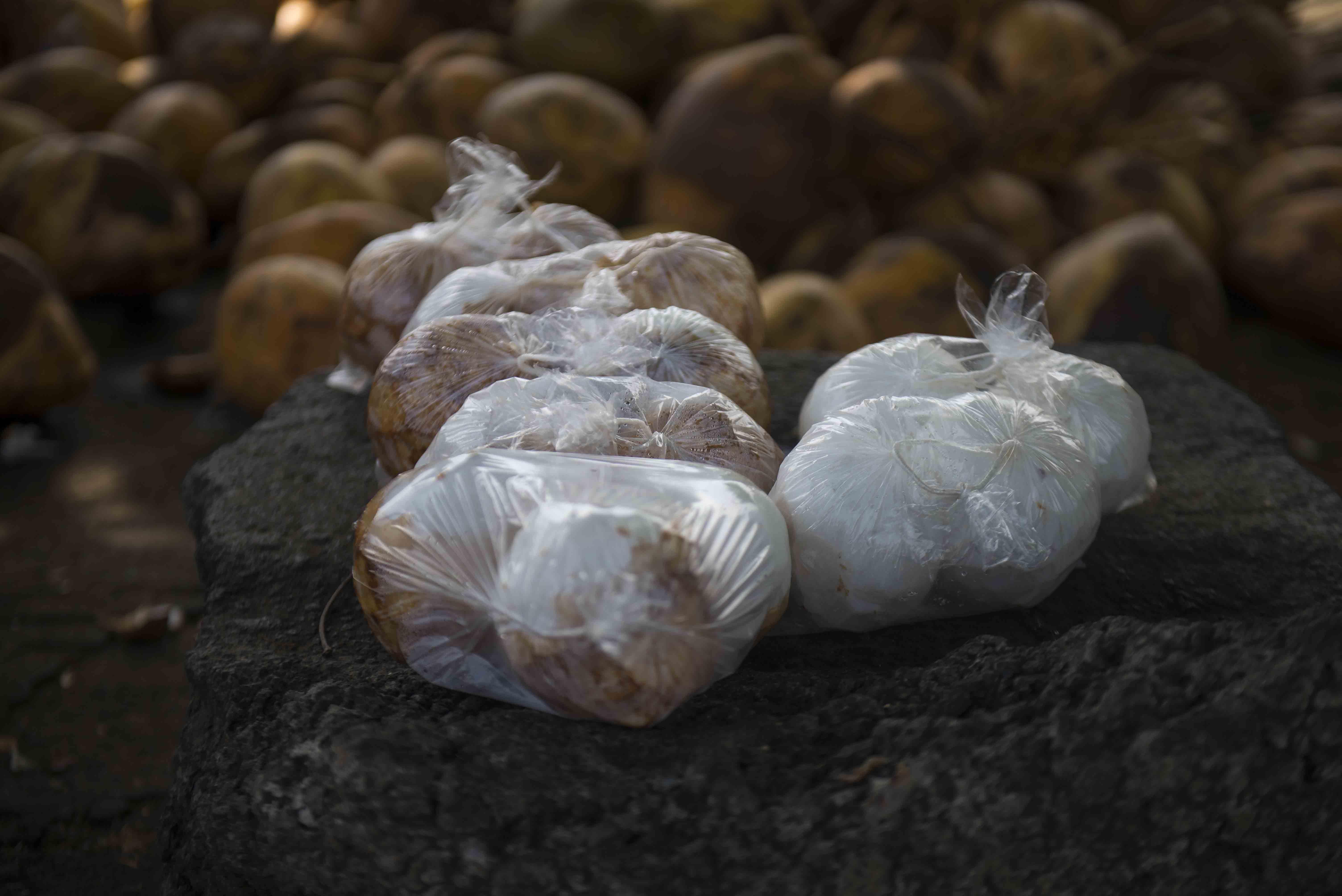 coco, frutas,