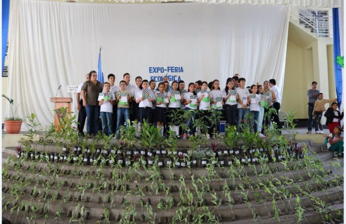Aprenden y enseñan sobre cuido del medioambiente