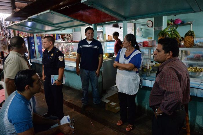 Comerciantes del mercado Roberto Huembes esperan sus nuevos tramos