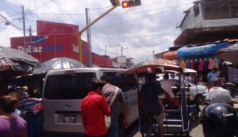 Caos vehicular afecta a los chinandeganos