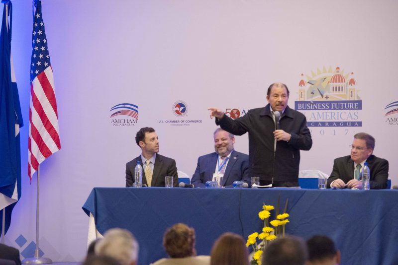 Daniel Ortega intenta seducir a empresarios latinoamericanos