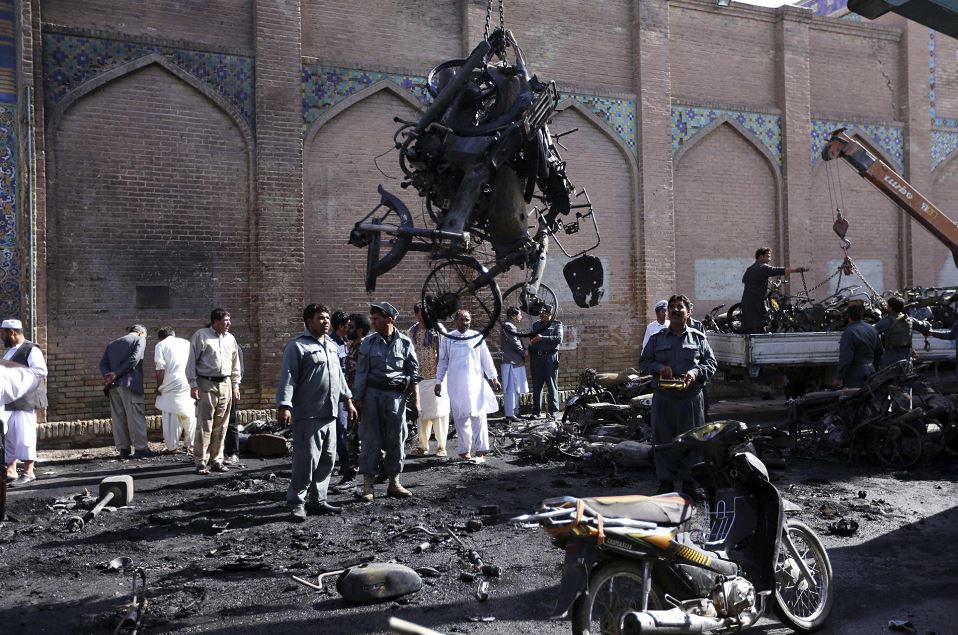 Al menos 7 muertos y 16 heridos por explosión en mezquita afgana