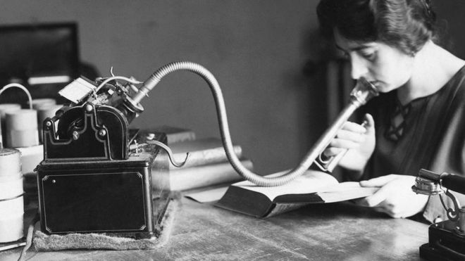 Cinco aparatos curiosos de las oficinas de ayer y qué podemos aprender de ellos