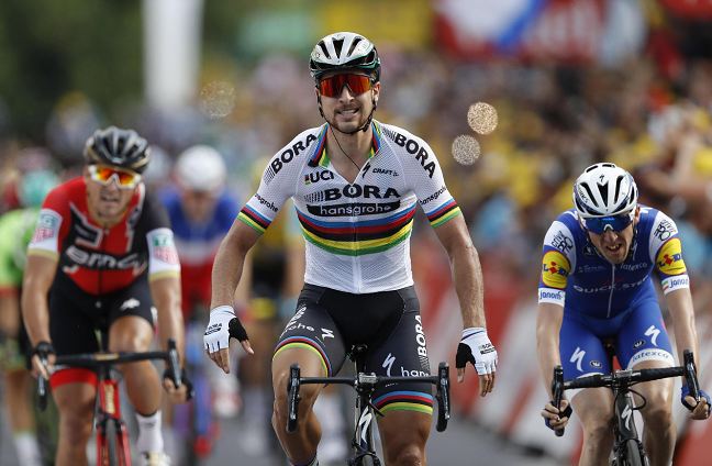 Peter Sagan impone el poder del arcoiris en la subida a Longwy