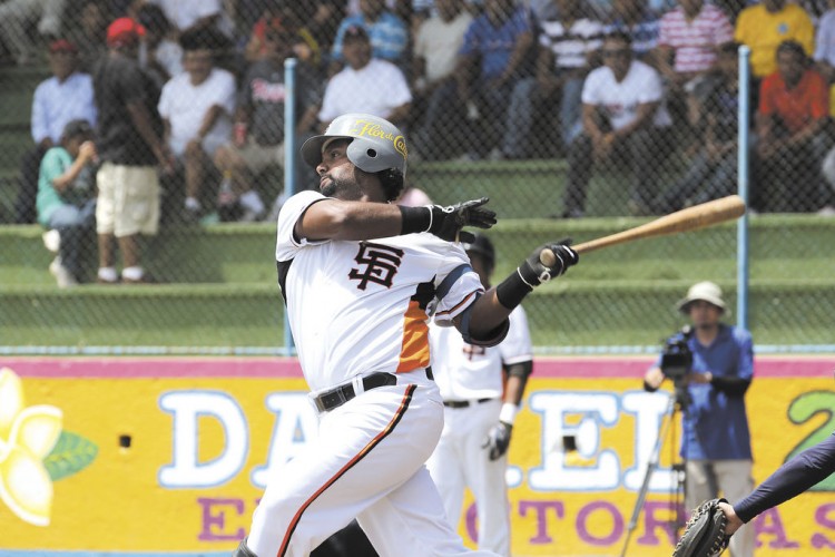Carazo barre al San Fernando a pesar del jonrón 20 de Justo Rivas