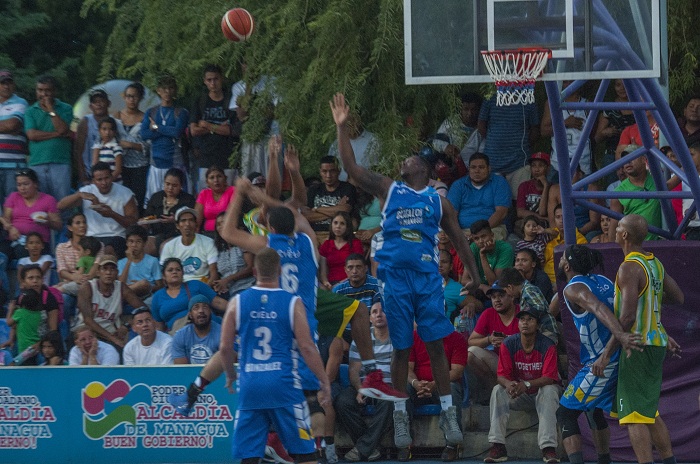 Toros y Búfalos inician con éxito la Liga Nicaragüense de Baloncesto