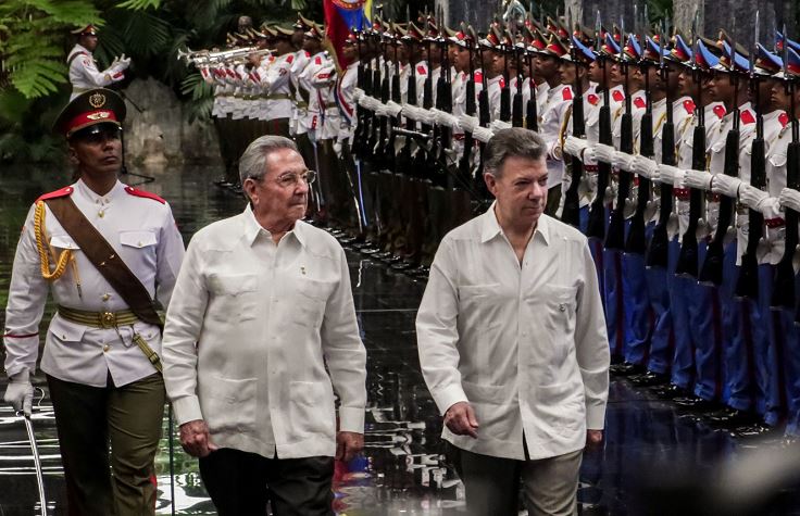 Santos y Castro hablan en Cuba en momentos de gran tensión en Venezuela