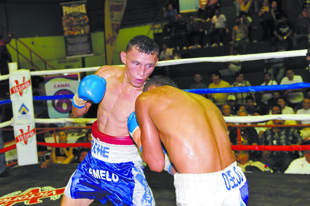 René Alvarado: «Se viene un compromiso importante para diciembre»