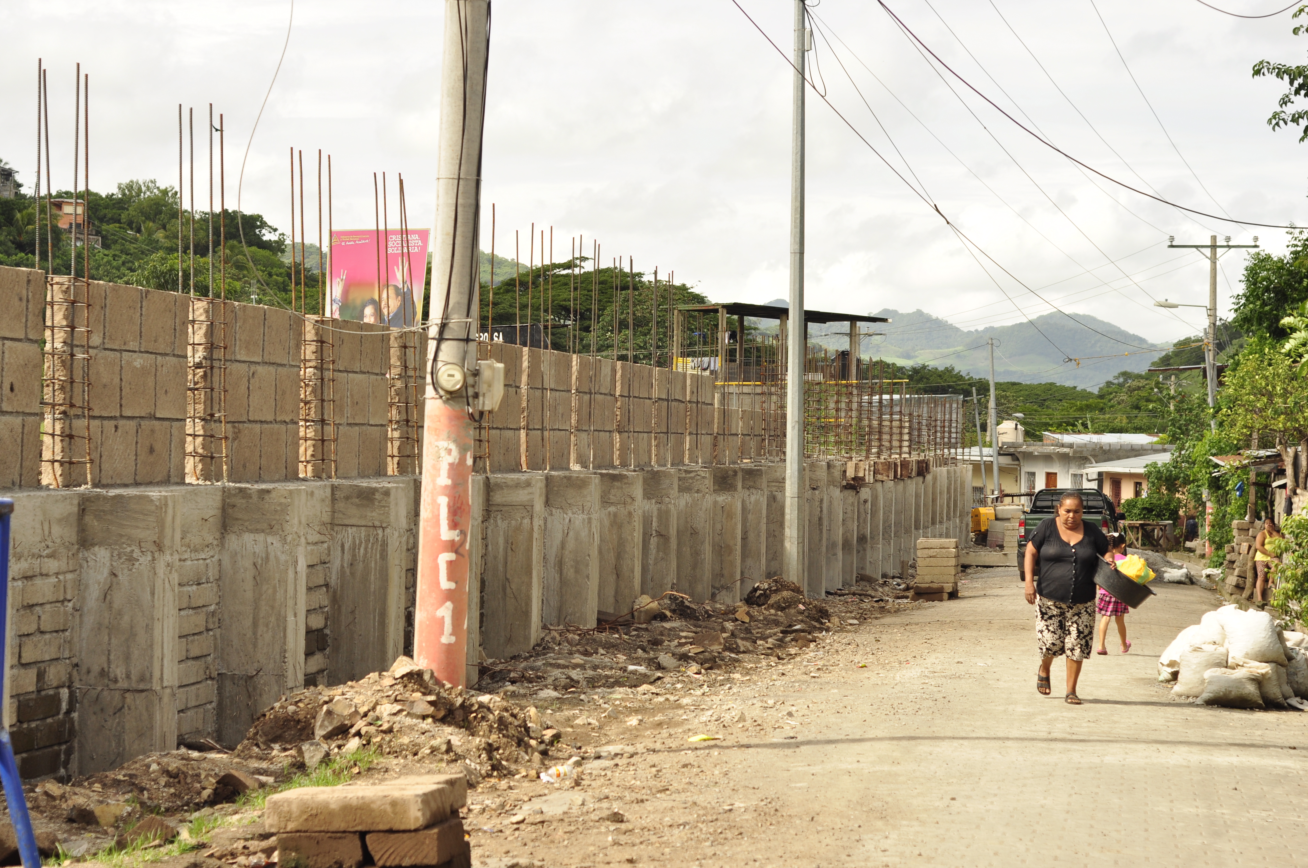 Construcción de muro en estadio municipal de Boaco se encuentra paralizada