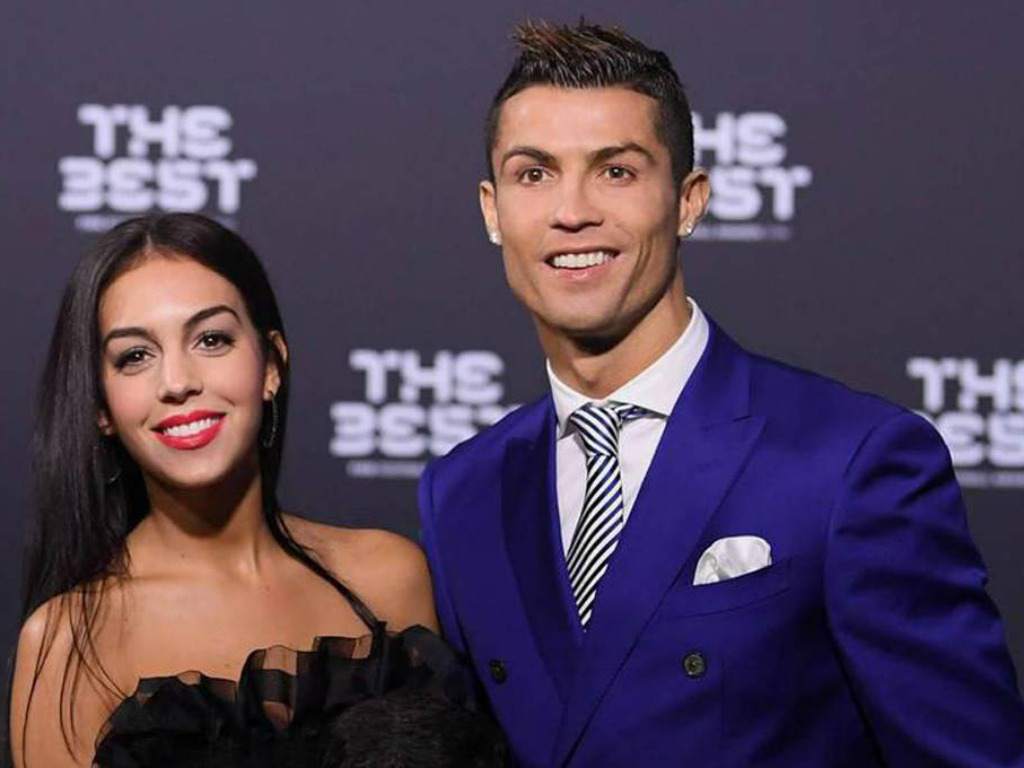 Georgina Rodríguez, novia de Cristiano Ronaldo, confirma su embarazo