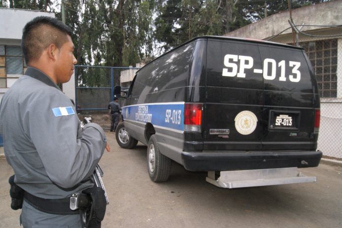 Detienen a exdirector penitenciario de Guatemala por asesinato