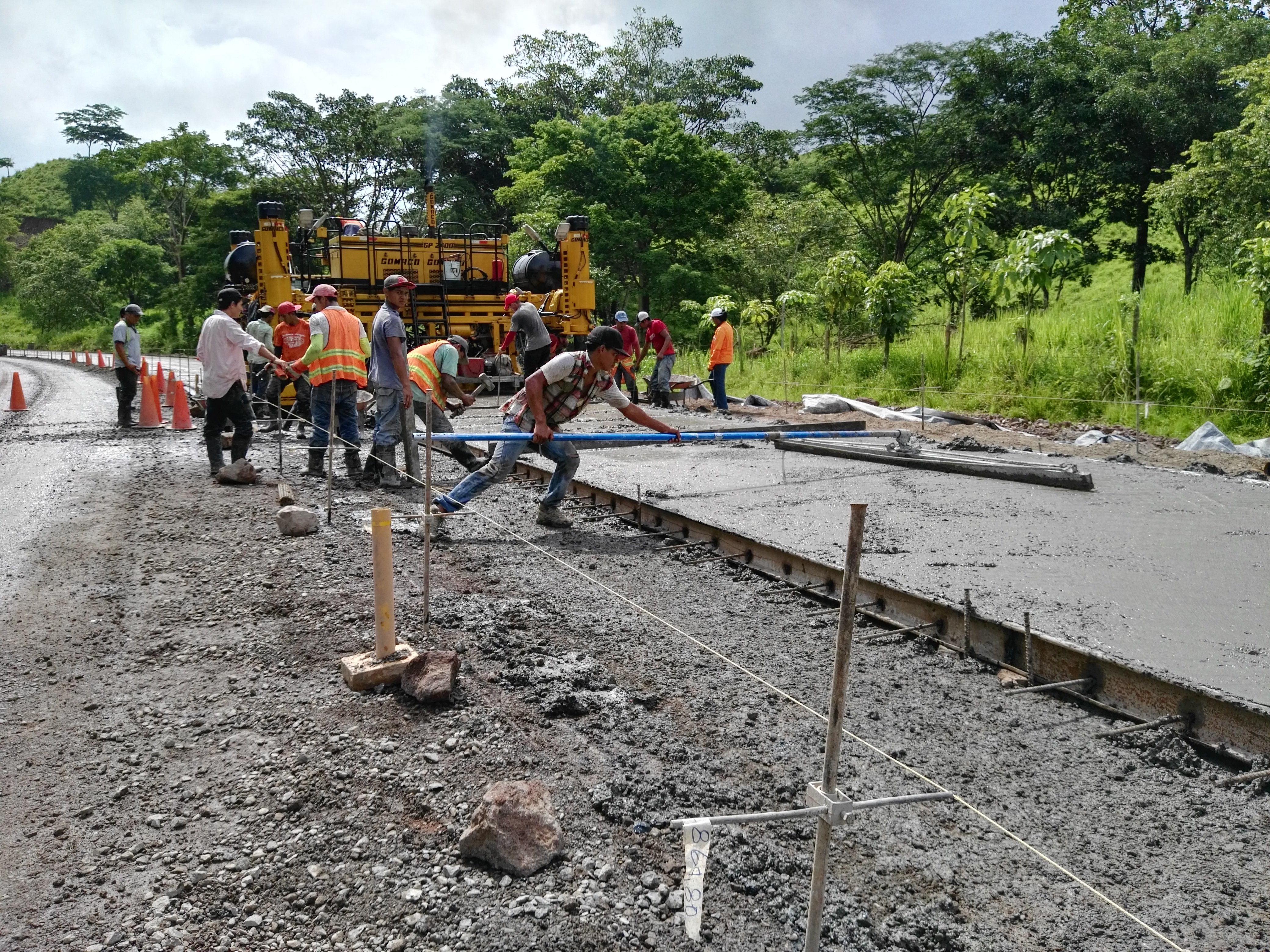 Transferencias municipales y el MTI con gran parte del Programa de Inversión Pública