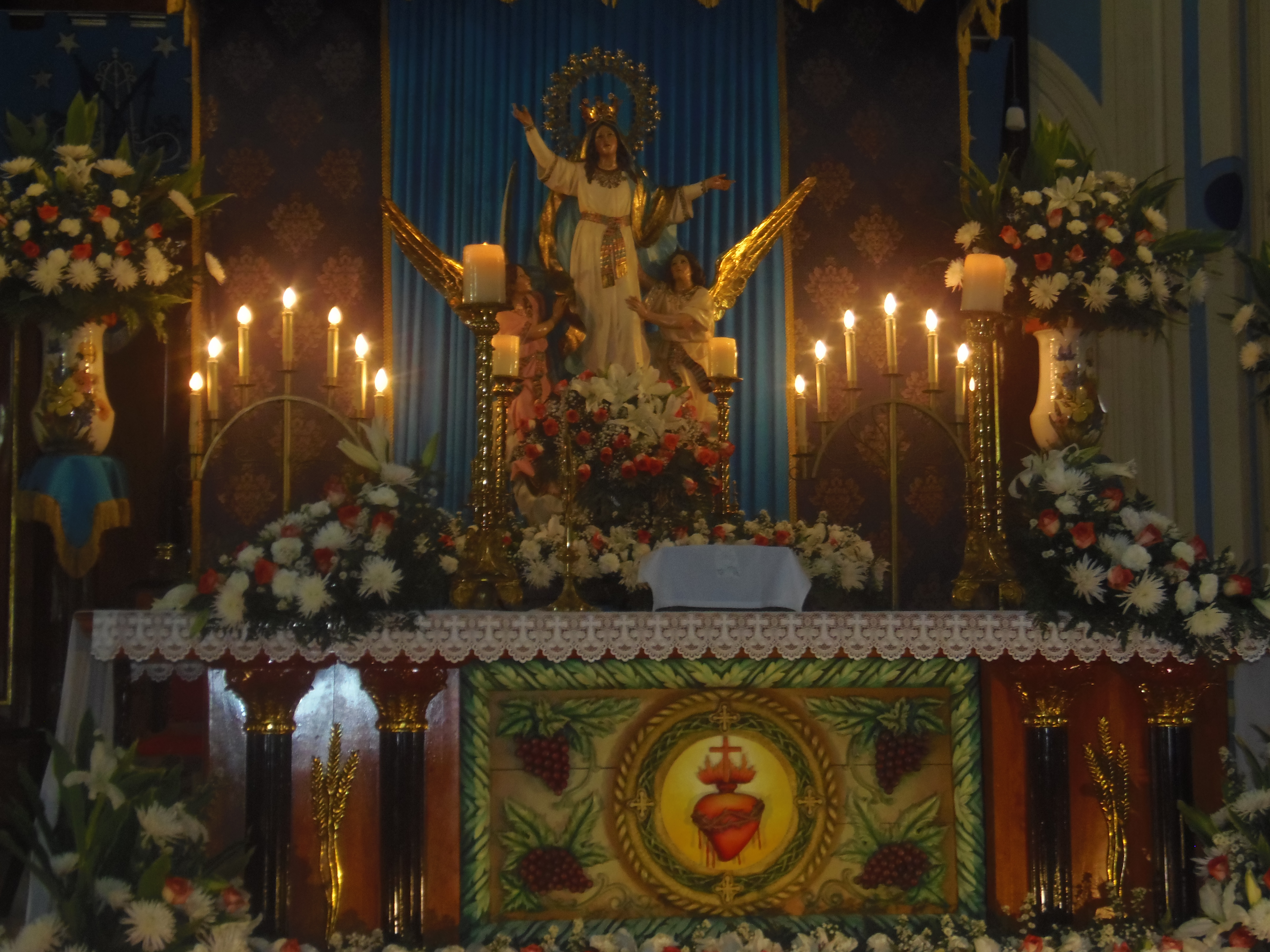 Granadinos celebran actividades en honor a la Virgen de la Asunción