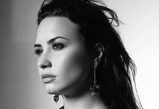 Demi Lovato anuncia la fecha de su nuevo disco Tell Me You Love Me