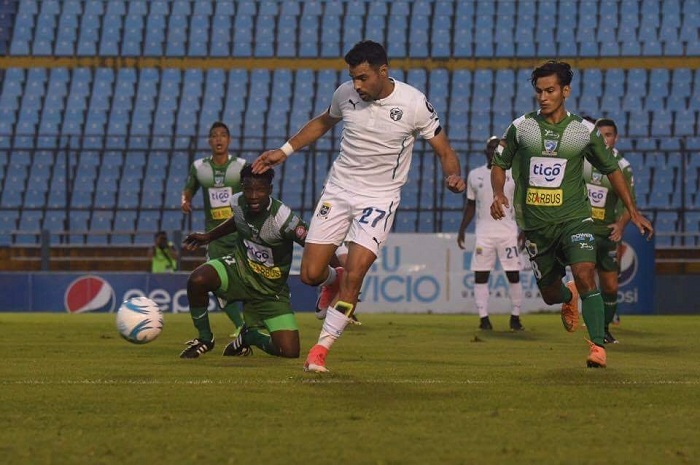 Juan Barrera a un paso de regresar al futbol venezolano