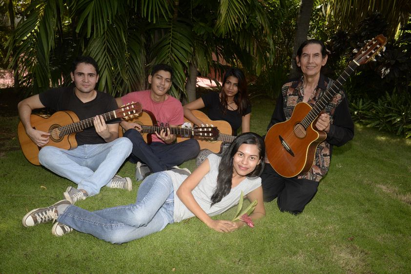 Fiesta con toques de jazz, rumba, soul y bossa nova rinde homenaje al maestro Petrosky