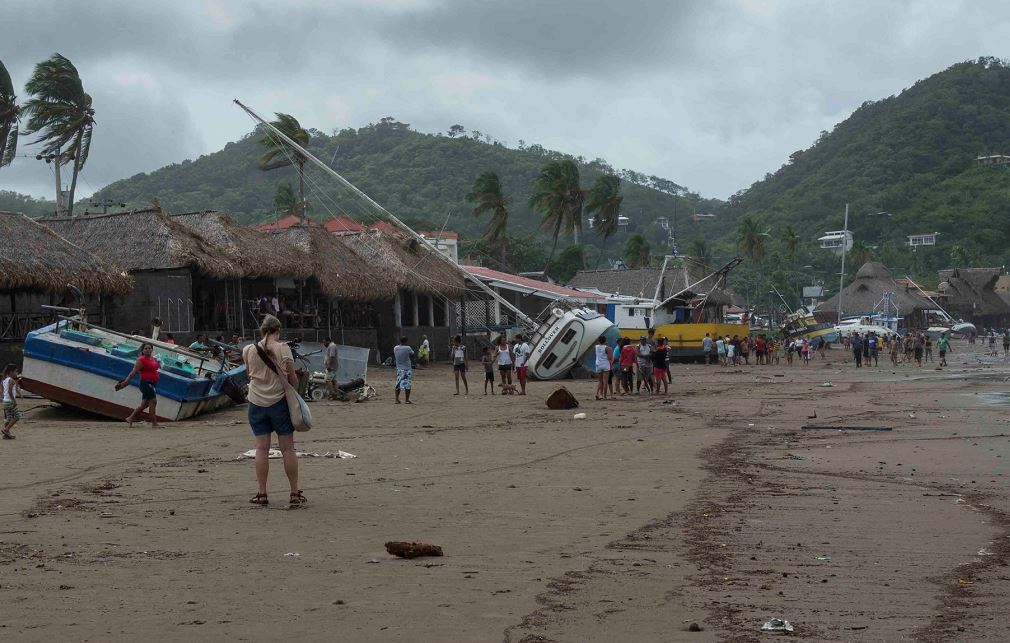 Microfinanza ofrece C$30 millones en crédito para negocios turísticos dañados por lluvias
