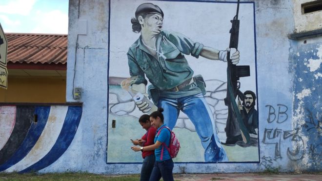 La historia del «hombre molotov», el nicaragüense que aparece en una de «las 100 fotos más influyentes de todos los tiempos»