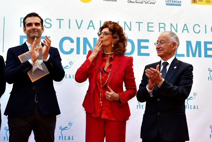 Sofía Loren tiene su estrella en Paseo de la Fama de Almería