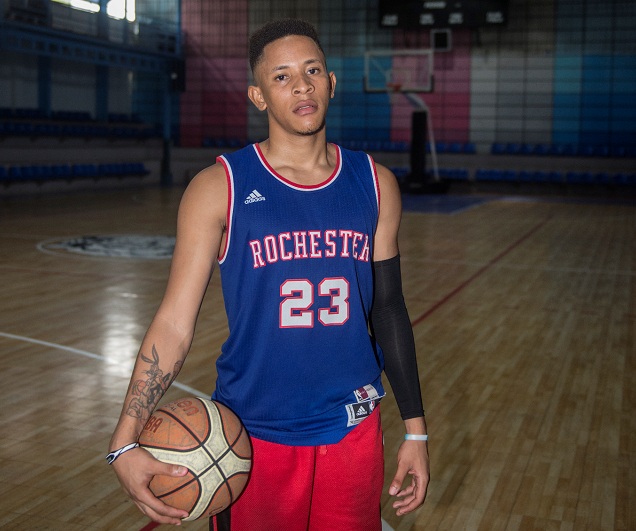 Sharlon Hodgson, el pequeño arquitecto del juego