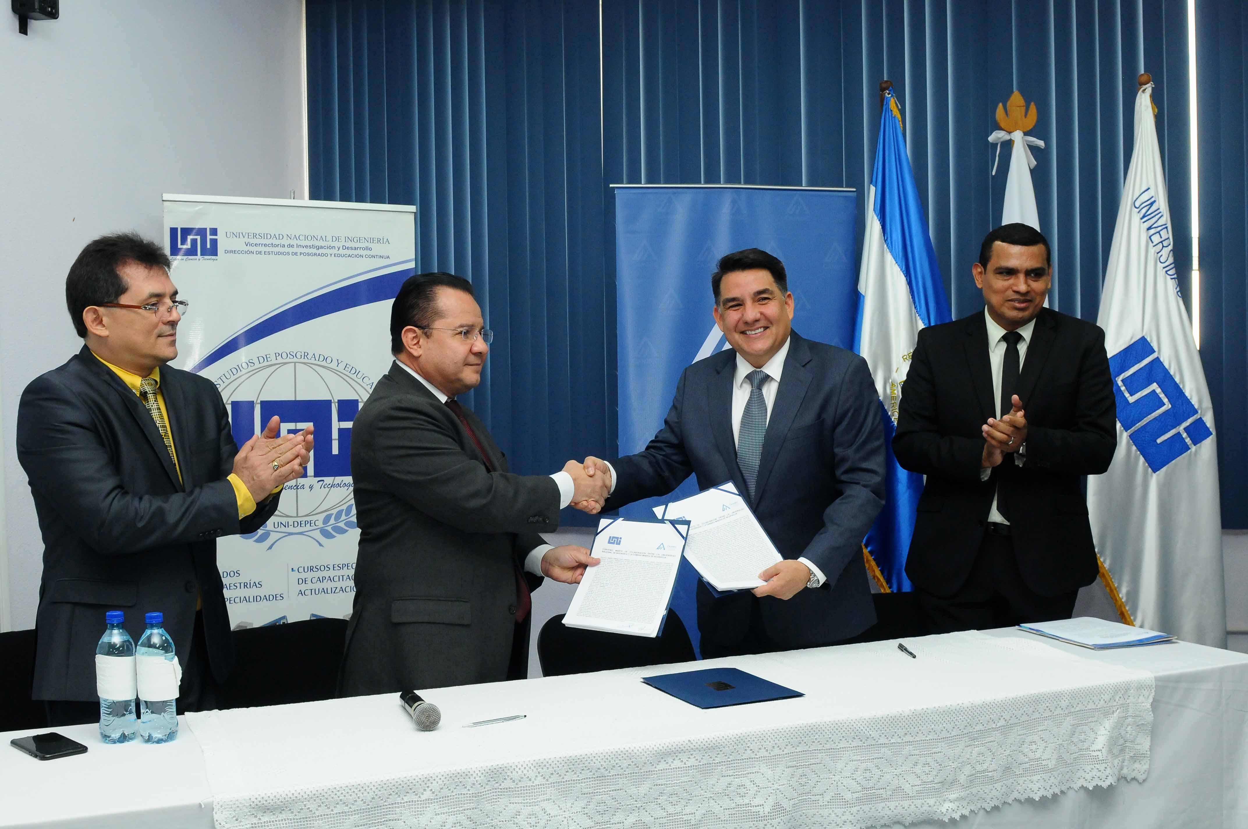 UNI firma convenio con Caminic
