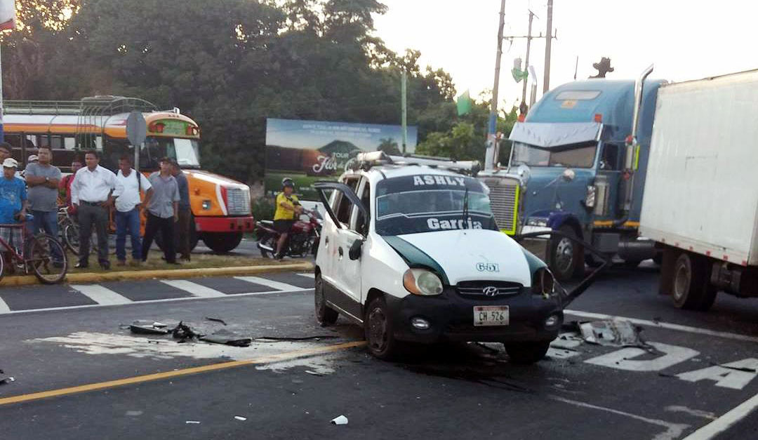 Taxista muere tras ser impactado por un camión en Chichigalpa
