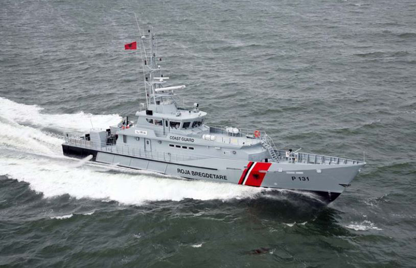 Ejército comprará dos buques para patrullaje en el mar Caribe