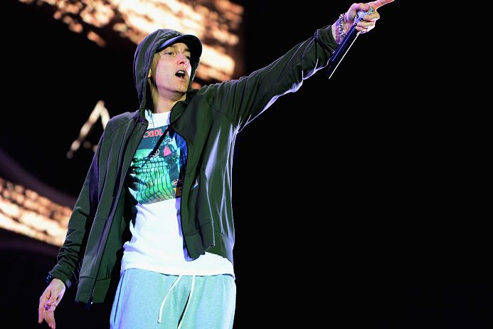 Eminem vuelve a tirarle a Trump en su nuevo disco Revival