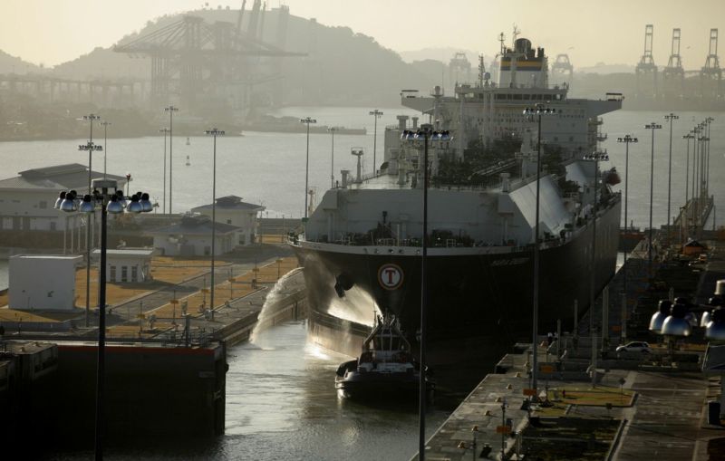 Canal de Panamá, café, ganadería