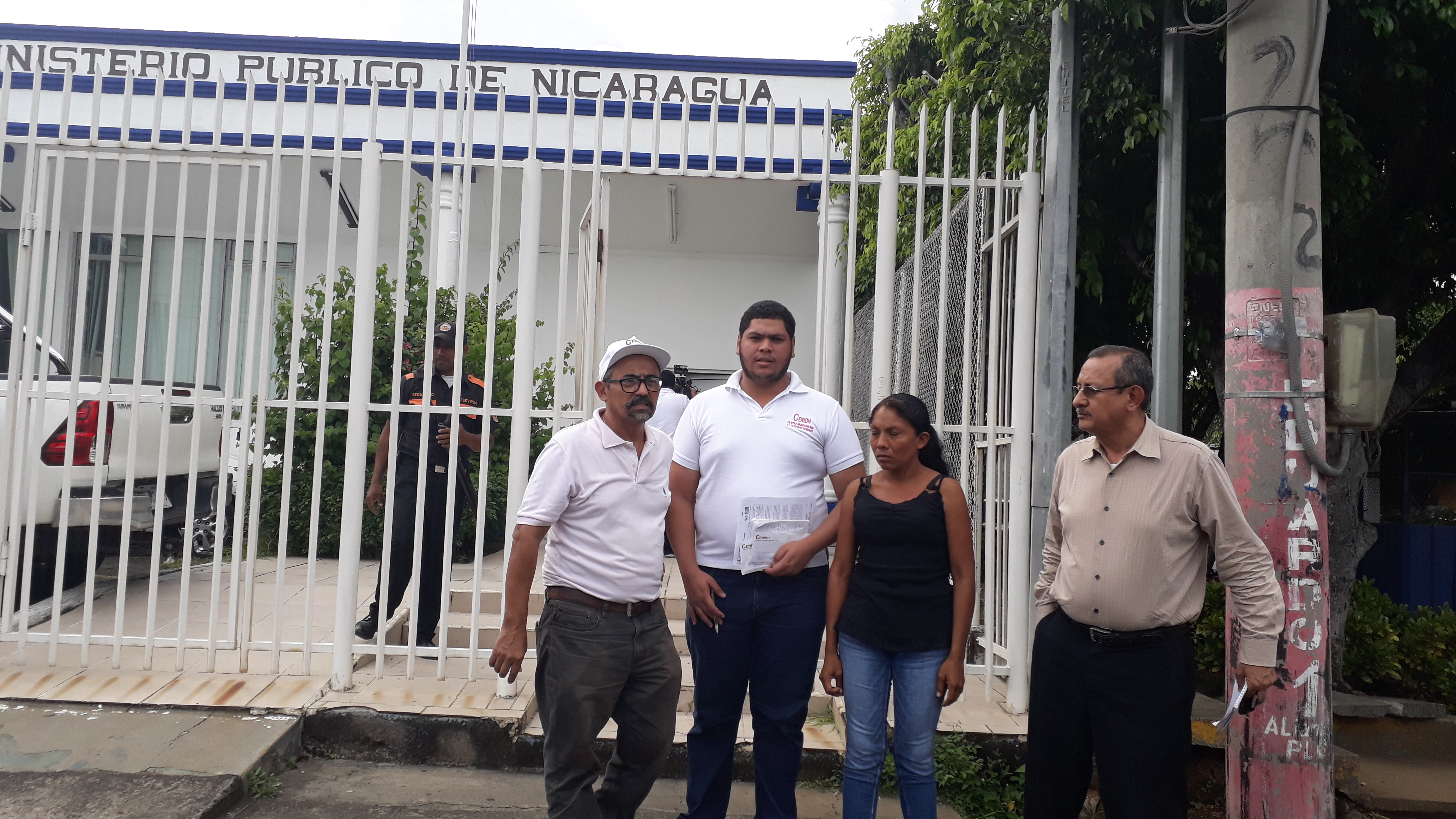 Elea Valle urge al gobierno le entregue los cuerpos de sus hijos